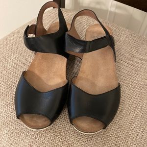 Dansko black sandals